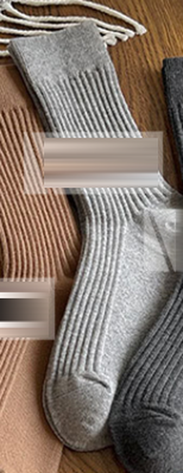 Women's Modern Simple Ribbed Mid-Calf Socks