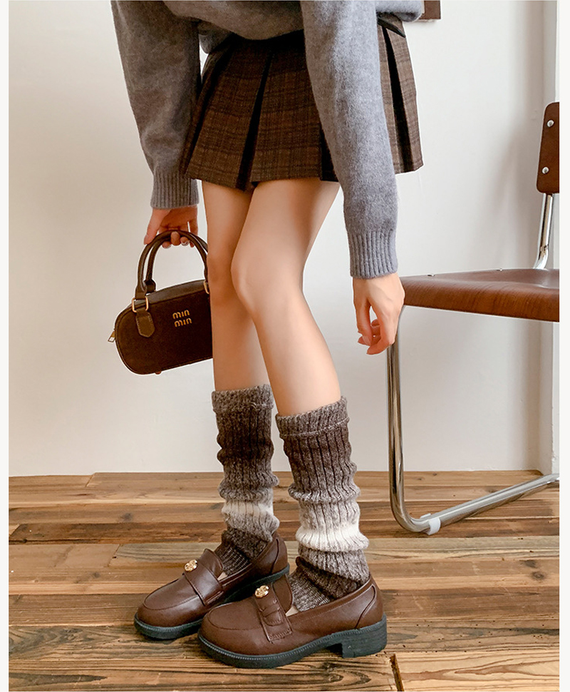 Pomi Bear Two-Tone Knit Leg Warmers Gradient