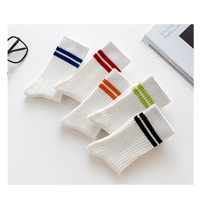 Women's Two-Stripe Point Line Socks