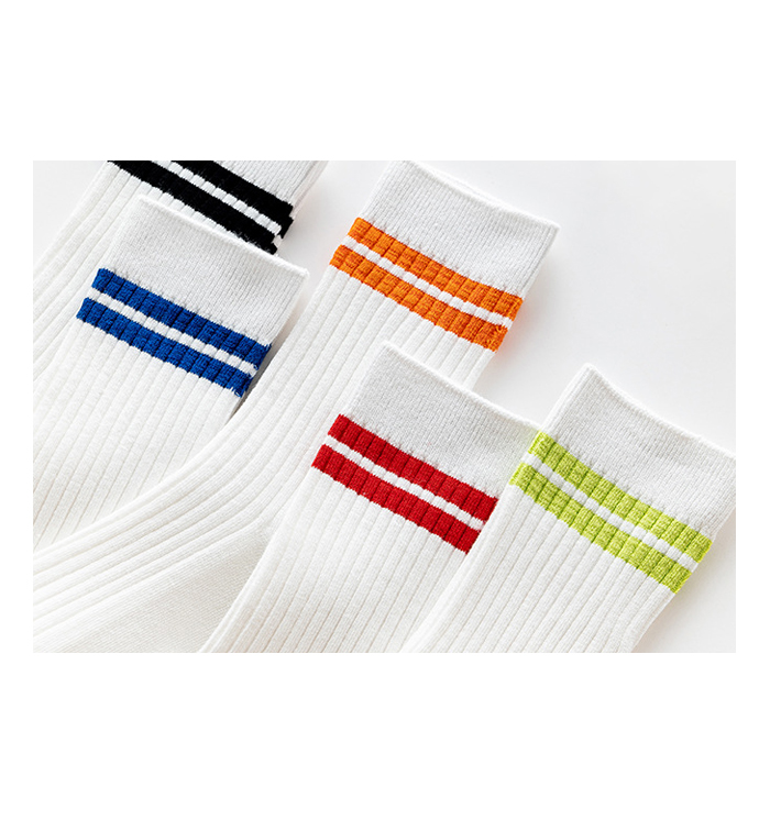 Women's Two-Stripe Point Line Socks
